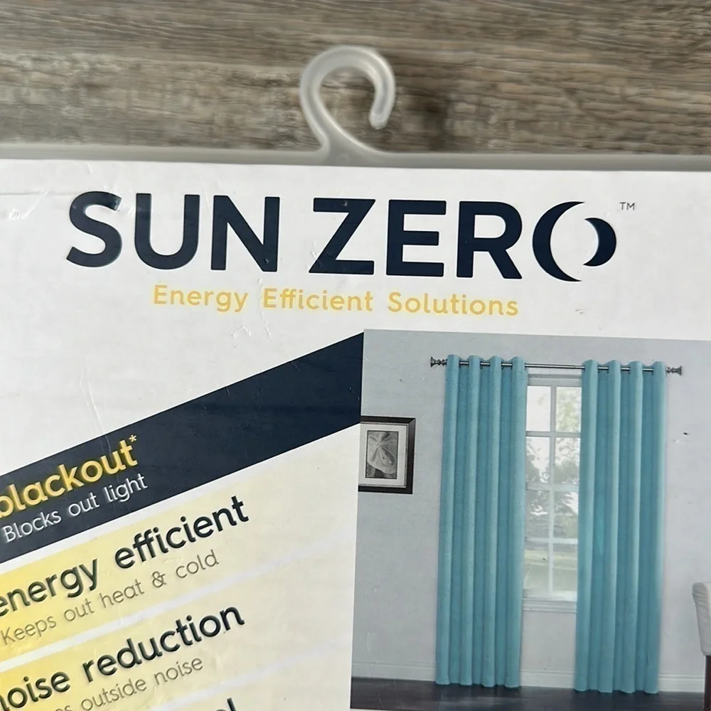 NWT Sun zero curtains, complete blackout 84 inch aqua